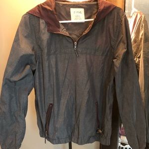 windbreaker in gray and purple, very comfortable